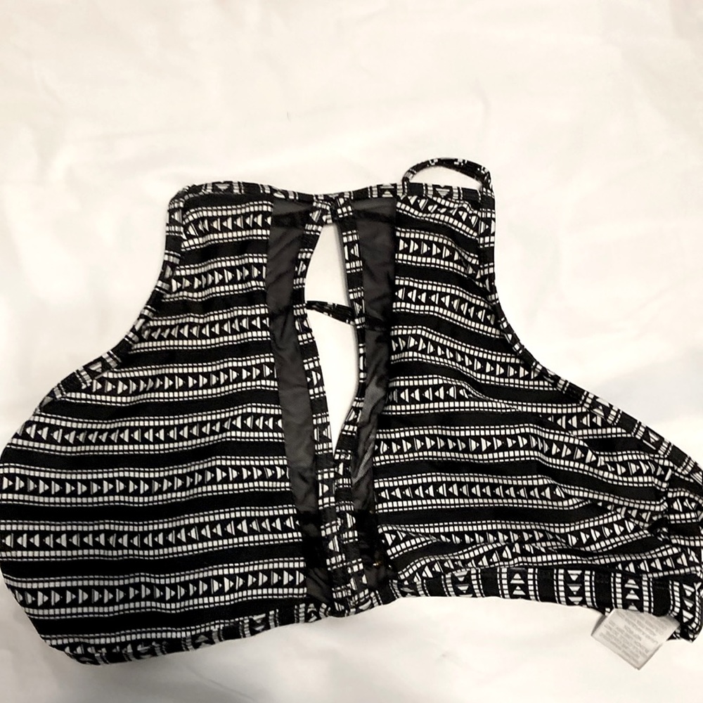 Time & Tru bikini top